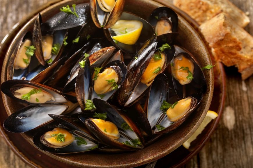 mussel pot & beer offer